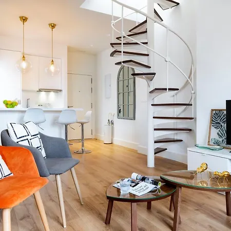 Genteel Francos Entretejas Daire